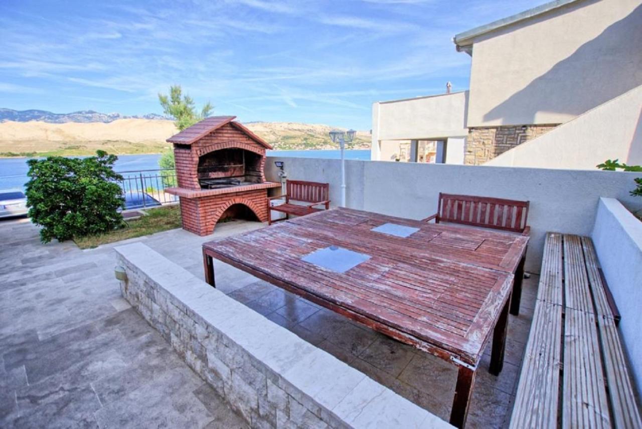 Sea View & Pool Studio Pag Town Dış mekan fotoğraf