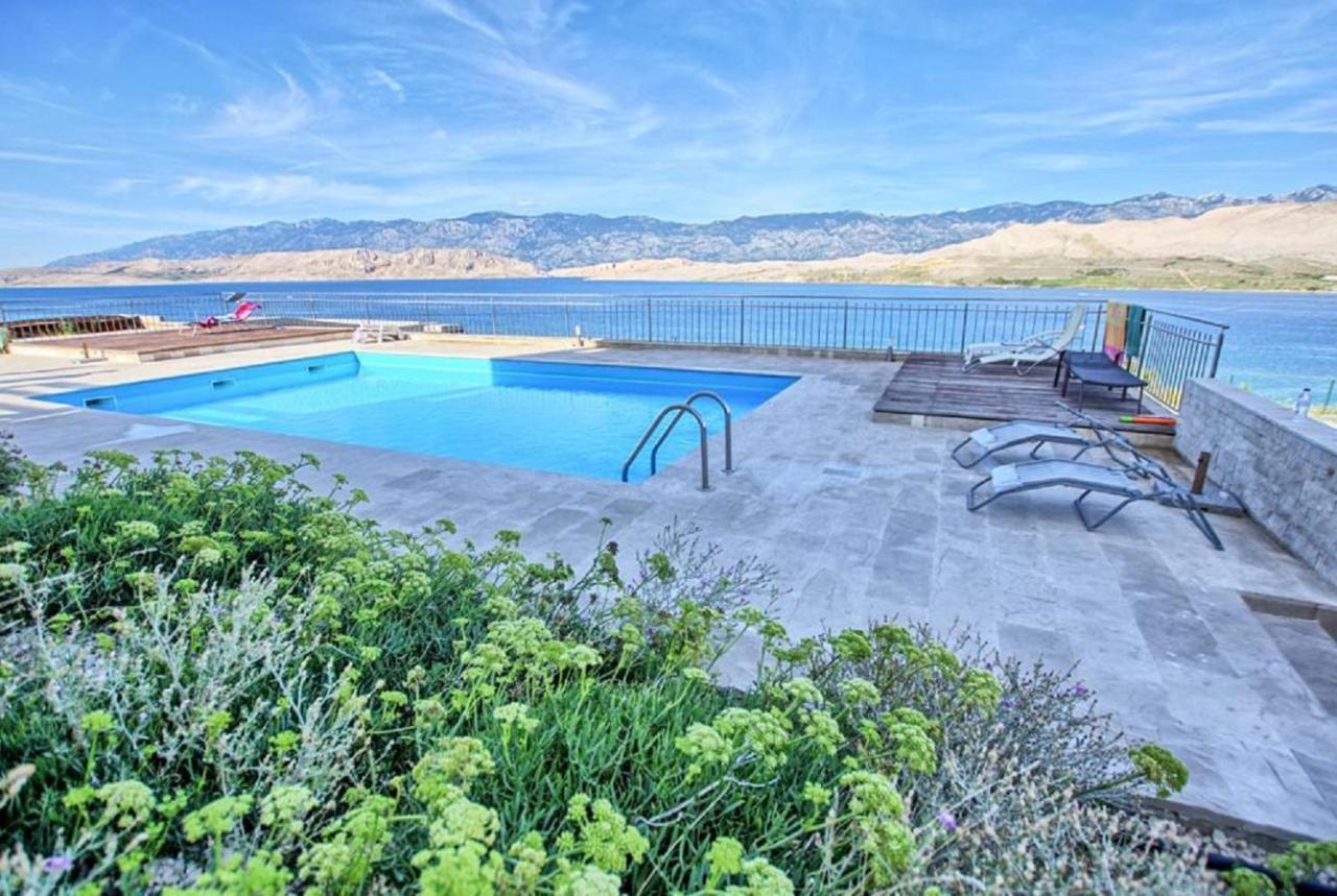 Sea View & Pool Studio Pag Town Dış mekan fotoğraf