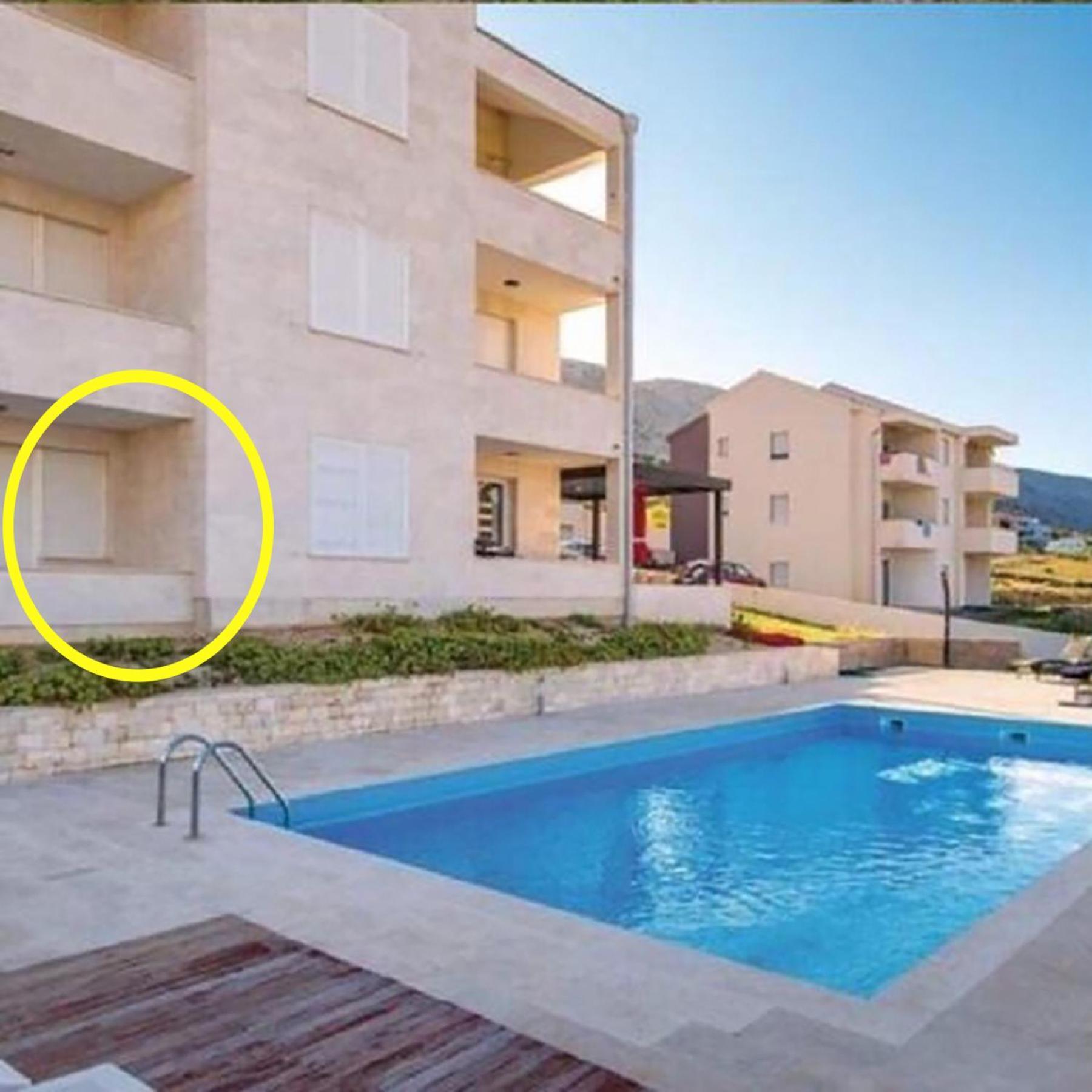 Sea View & Pool Studio Pag Town Dış mekan fotoğraf